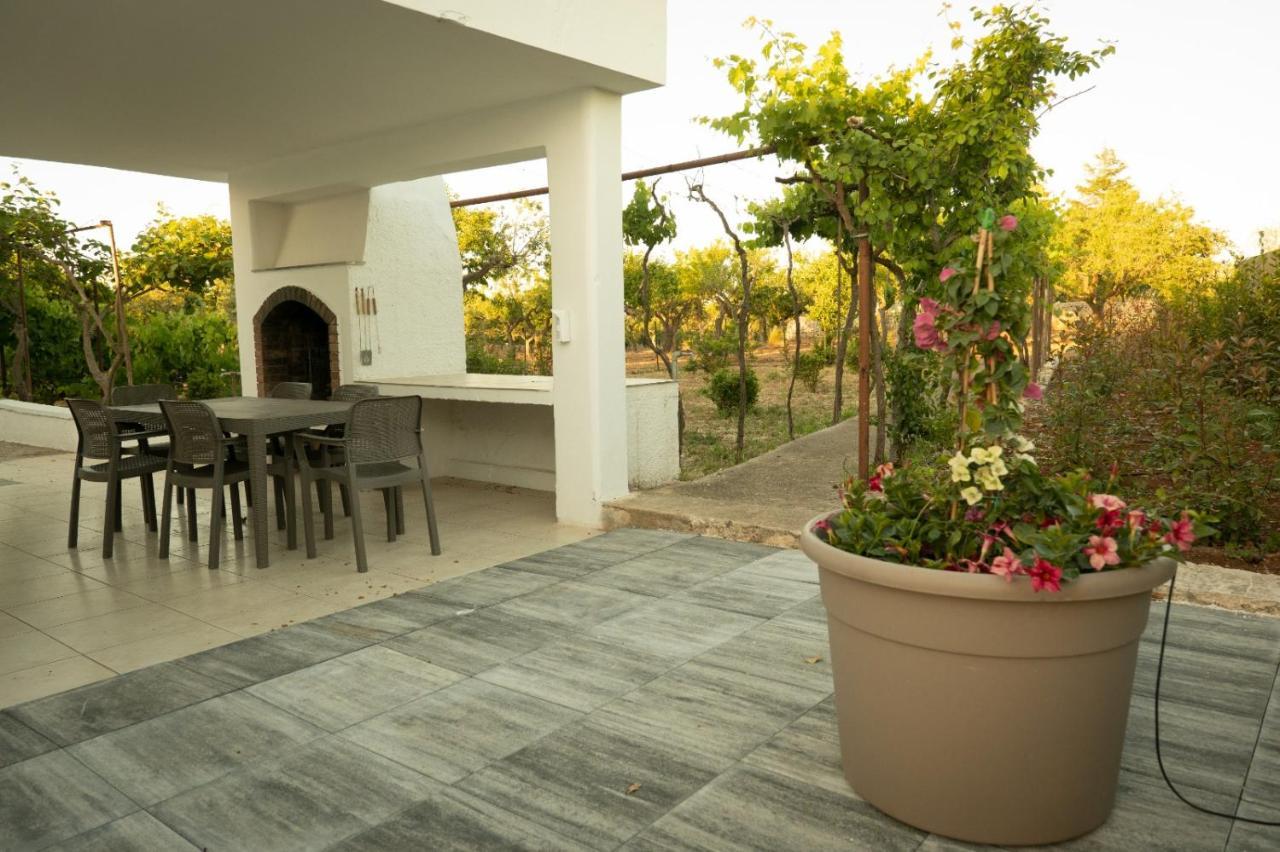 Trulli Ulivi Villa Putignano Exterior photo